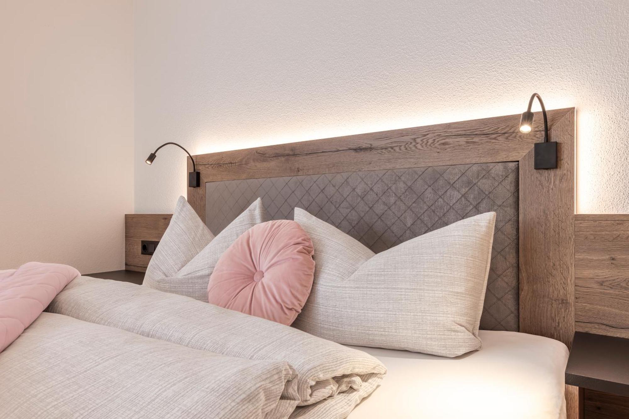 Bergmadl Apartments Neustift im Stubaital Ngoại thất bức ảnh
